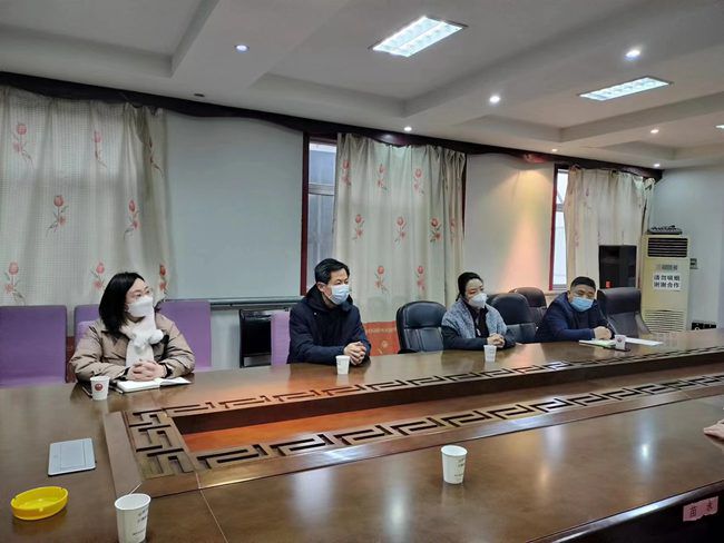 武陟縣人民政府副縣長蘇瑞君、縣農(nóng)業(yè)局局長宋治環(huán)一行蒞臨我公司調(diào)研